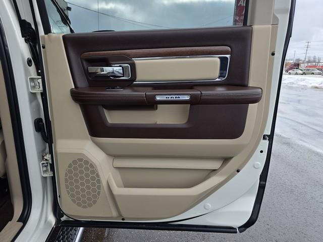 RAM 1500 Laramie 4x4 Crew Cab 5'7" Box 2018