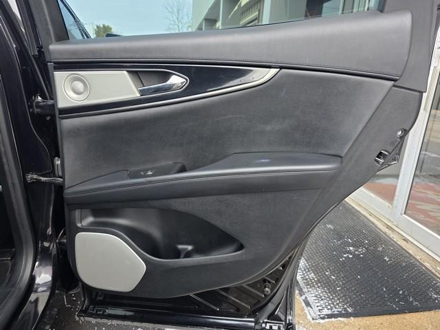 Lincoln Nautilus Reserve 4D SUV AWD 2022