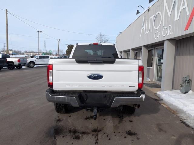 Ford Super Duty F-250 SRW King Ranch 4WD Crew Cab 8' Box 2019