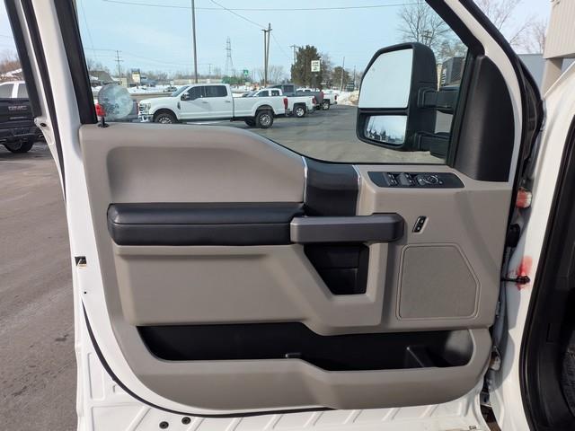 Ford Super Duty F-250 SRW King Ranch 4WD Crew Cab 8' Box 2019