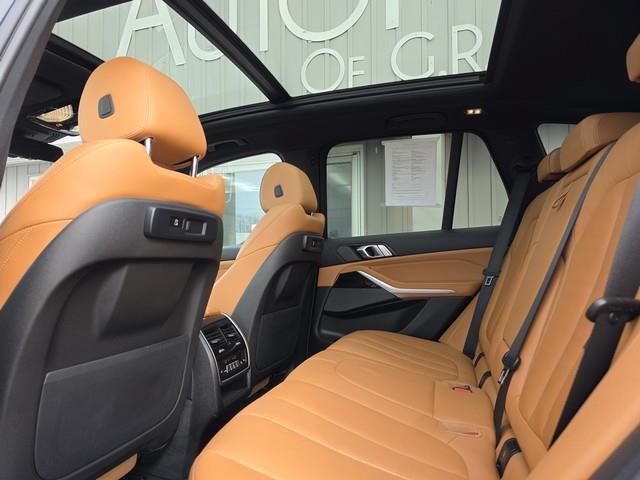 BMW X5 xDrive40i Sports Activity Vehicle 2021