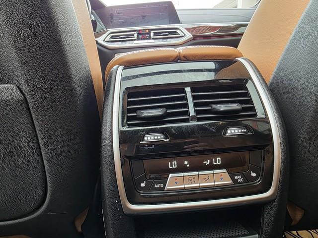 BMW X5 xDrive40i Sports Activity Vehicle 2021