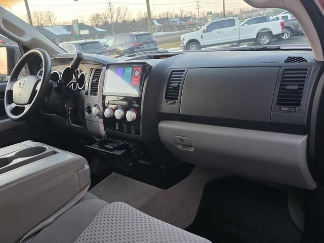 Toyota Tundra 4WD Double 145.7" 4.7L V8 SR5 (Natl 2008