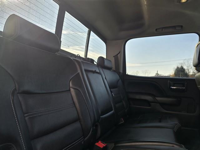 GMC Sierra 1500 4WD Crew Cab 143.5" Denali 2018