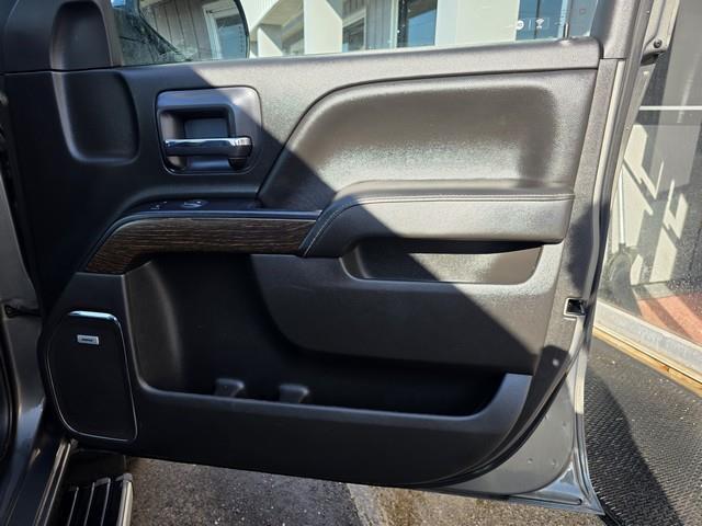 GMC Sierra 1500 4WD Crew Cab 143.5" Denali 2018