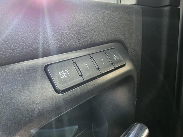 GMC Sierra 1500 4WD Crew Cab 143.5" Denali 2018