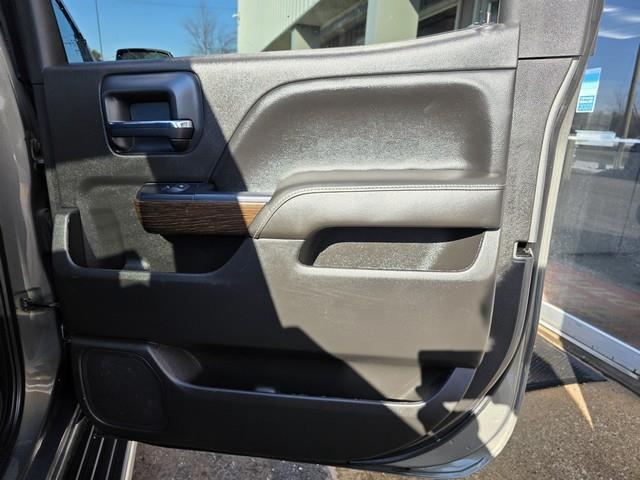 GMC Sierra 1500 4WD Crew Cab 143.5" Denali 2018