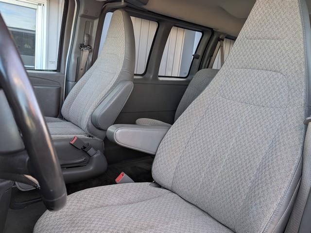 Chevrolet Express Passenger  2018