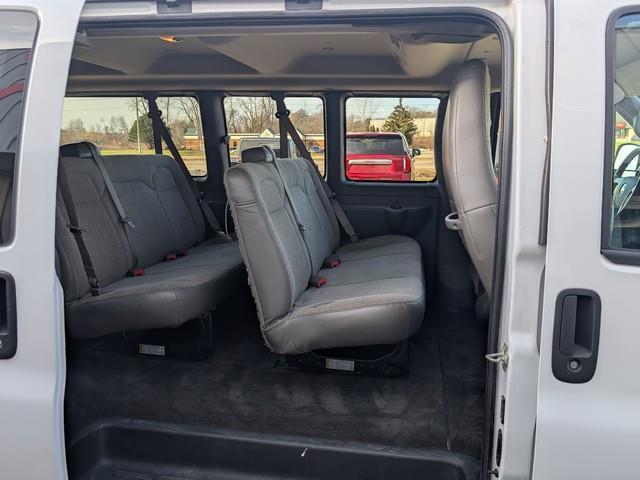 Chevrolet Express Passenger  2018