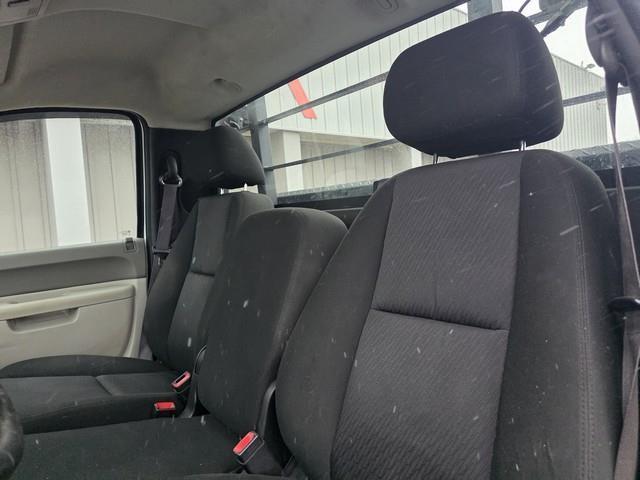 Chevrolet Silverado 2500HD 4WD Reg Cab 133.7" Work Truck 2014