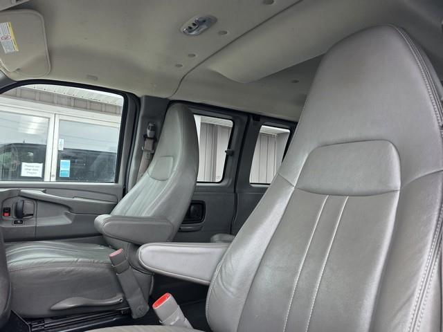 Chevrolet Express Passenger RWD 3500 155" LS w/1LS 2013