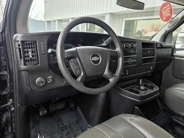 Chevrolet Express Passenger RWD 3500 155" LS w/1LS 2013