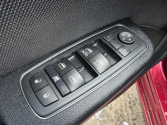 Dodge Charger SE 4D Sedan AWD 2017