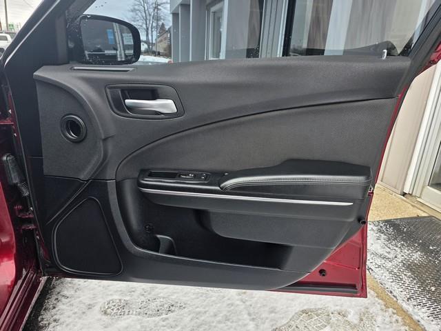 Dodge Charger SE 4D Sedan AWD 2017