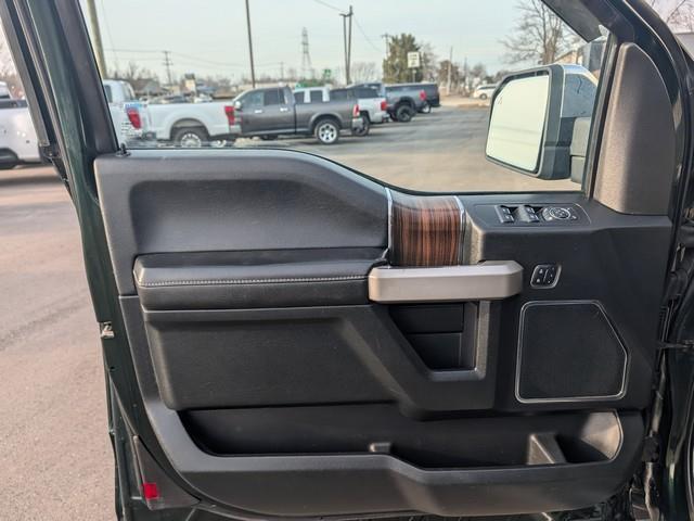 Ford F-150 4WD SuperCab 145" Lariat 2016