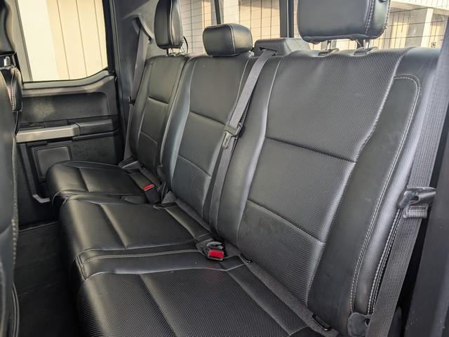 Ford F-150 4WD SuperCab 145" Lariat 2016