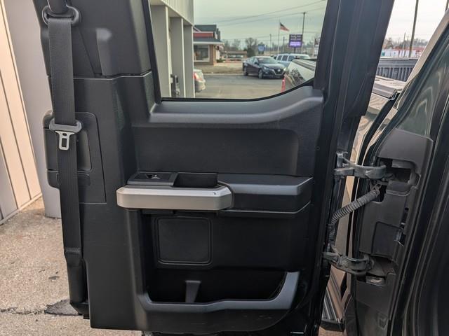 Ford F-150 4WD SuperCab 145" Lariat 2016