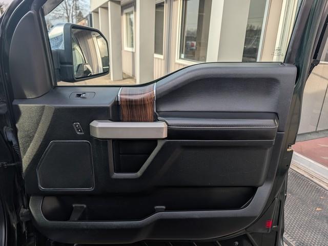 Ford F-150 4WD SuperCab 145" Lariat 2016