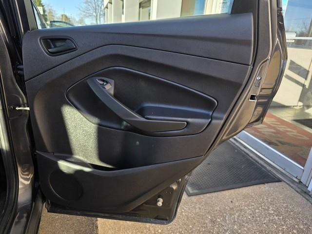 Ford Escape FWD 4dr S 2016