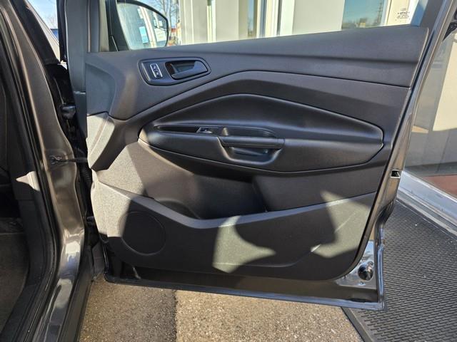 Ford Escape FWD 4dr S 2016