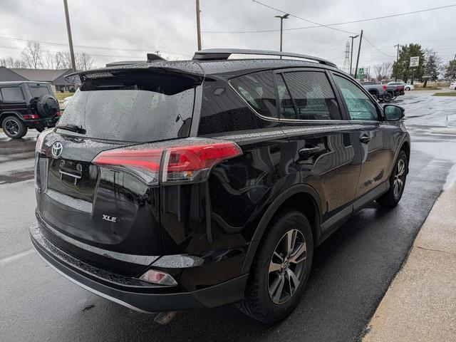Toyota RAV4 XLE FWD (Natl) 2018
