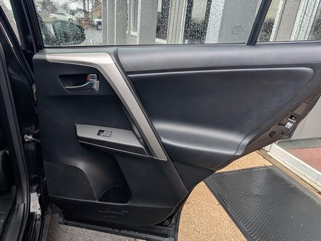 Toyota RAV4 XLE FWD (Natl) 2018