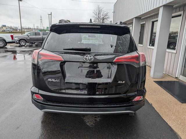Toyota RAV4 XLE FWD (Natl) 2018