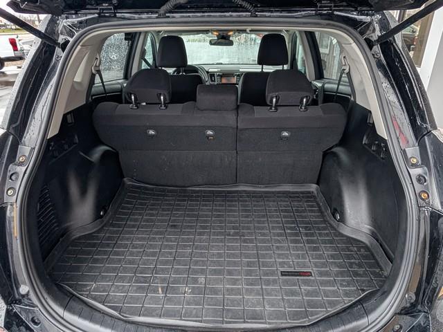 Toyota RAV4 XLE FWD (Natl) 2018