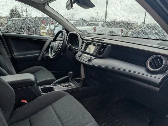 Toyota RAV4 XLE FWD (Natl) 2018