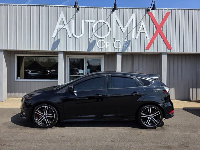 2016 Ford Focus 5dr HB ST