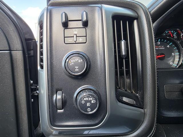 Chevrolet Silverado 1500 4WD Crew Cab 143.5" LTZ w/2LZ 2018