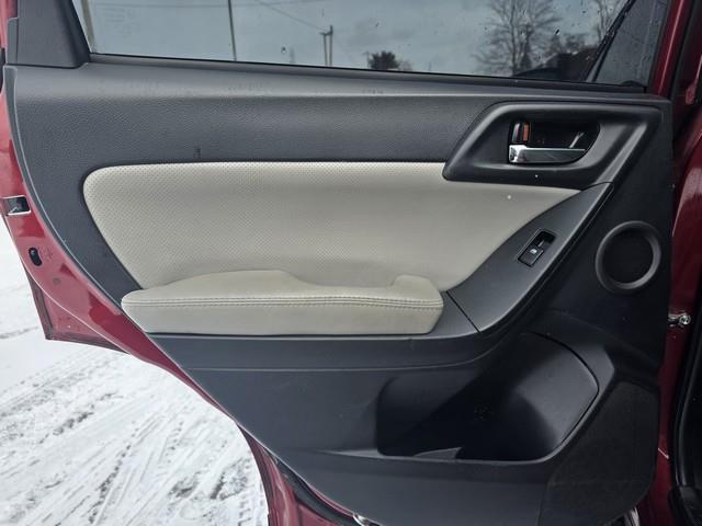 Subaru Forester 4dr CVT 2.5i Touring PZEV 2016