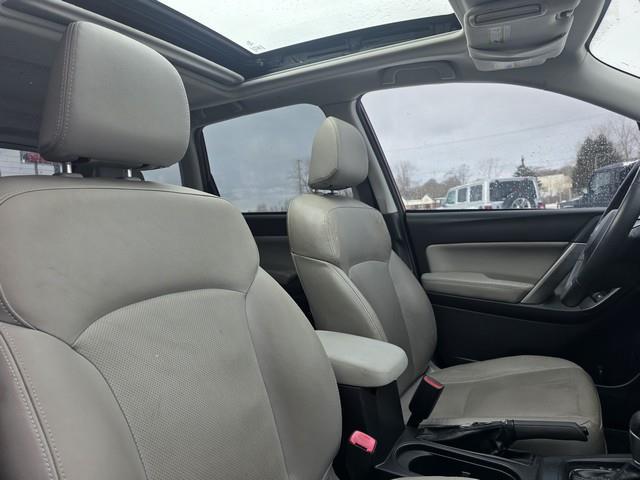 Subaru Forester 4dr CVT 2.5i Touring PZEV 2016