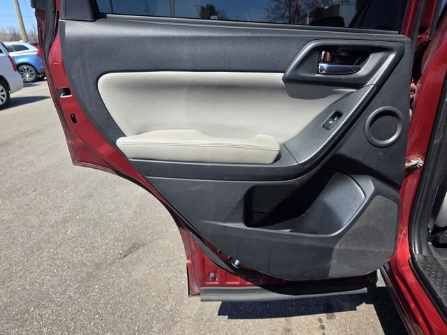 Subaru Forester 4dr CVT 2.5i Touring PZEV 2016