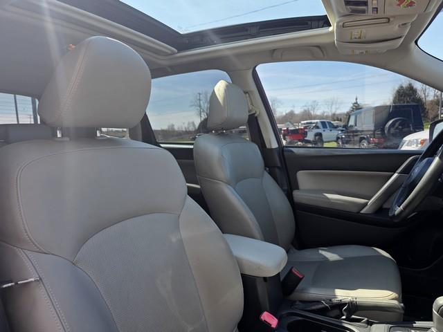 Subaru Forester 4dr CVT 2.5i Touring PZEV 2016