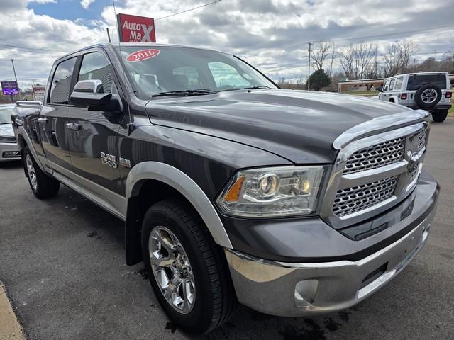 RAM 1500 4WD Crew Cab 149" Laramie 2016