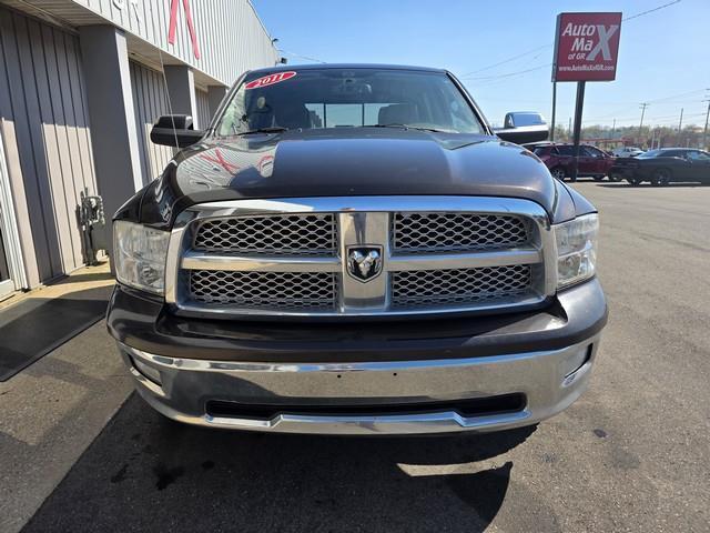 RAM 1500 4WD Crew Cab 140.5" Laramie 2011