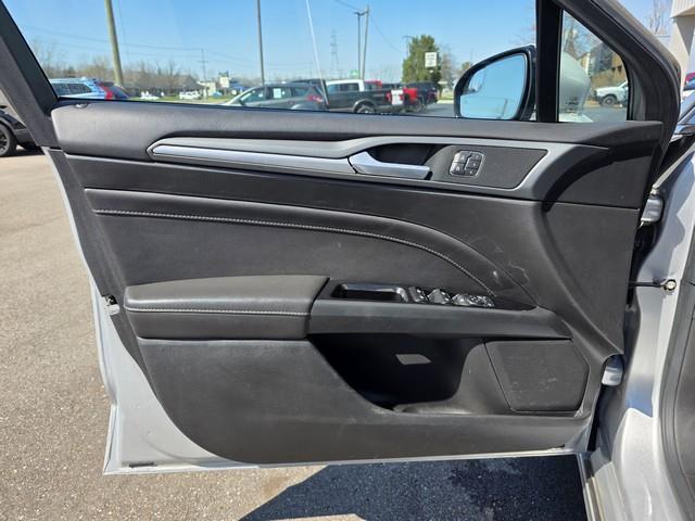 Ford Fusion 4dr Sdn Titanium FWD 2013