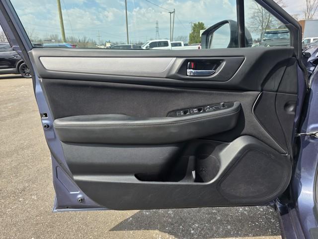 Subaru Legacy 4dr Sdn 2.5i Premium PZEV 2016