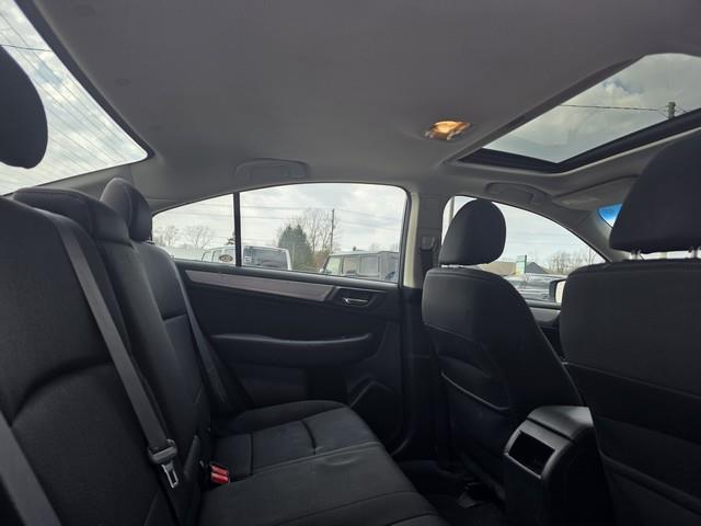 Subaru Legacy 4dr Sdn 2.5i Premium PZEV 2016