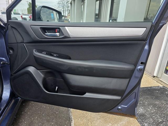 Subaru Legacy 4dr Sdn 2.5i Premium PZEV 2016