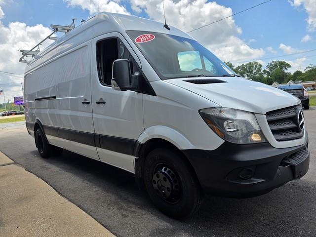 Mercedes-Benz Sprinter 3500XD Standard Roof V6 170" 2018