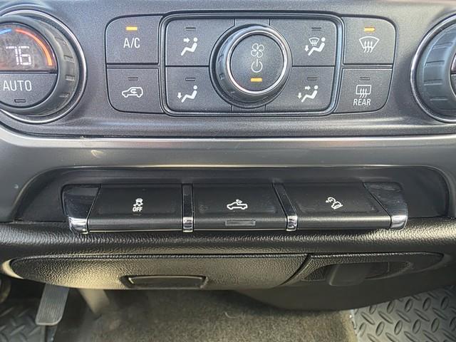 Chevrolet Silverado 1500 4WD Double Cab 143.5" LT w/2LT 2017