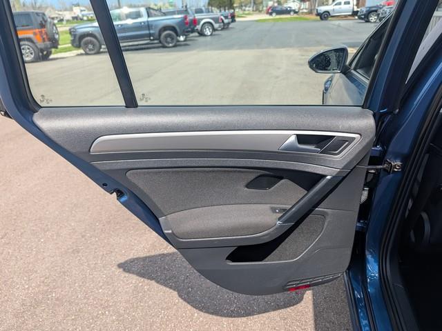 Volkswagen Golf SportWagen 4dr Auto TSI S 2016