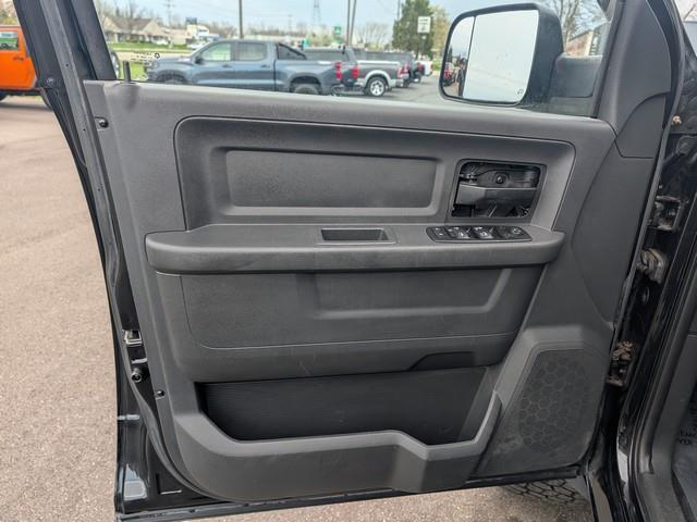 RAM 2500 4WD Crew Cab 169" ST 2011