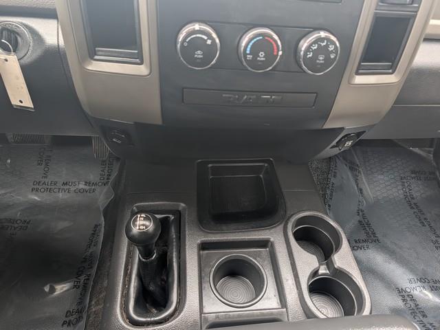 RAM 2500 4WD Crew Cab 169" ST 2011