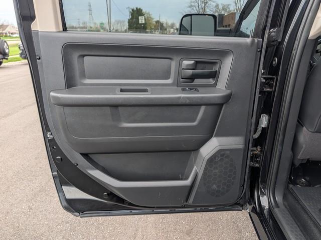 RAM 2500 4WD Crew Cab 169" ST 2011