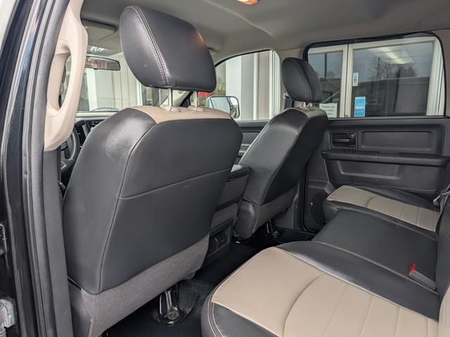 RAM 2500 4WD Crew Cab 169" ST 2011