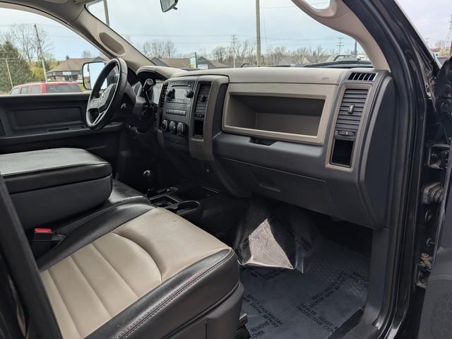 RAM 2500 4WD Crew Cab 169" ST 2011