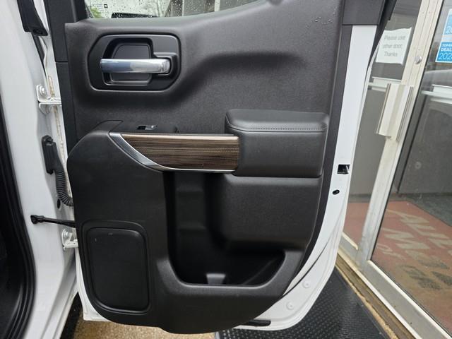 Chevrolet Silverado 1500 4WD Double Cab 147" RST 2020